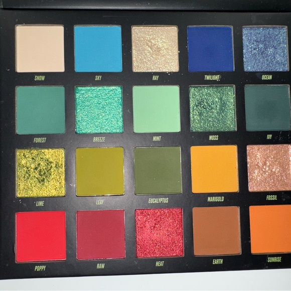 Beauty Bay Wilderness eyeshadow palette - Picture 4 of 5